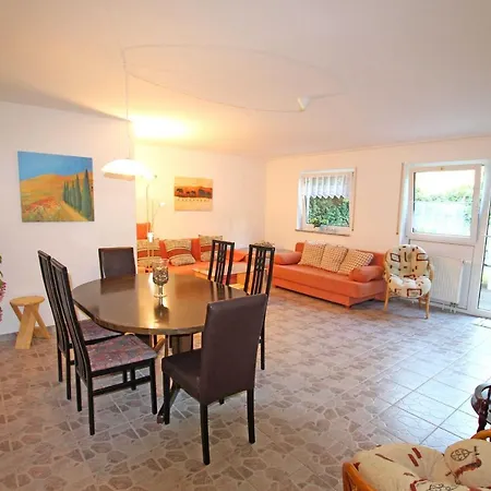 Ferienwohnung 9281 *